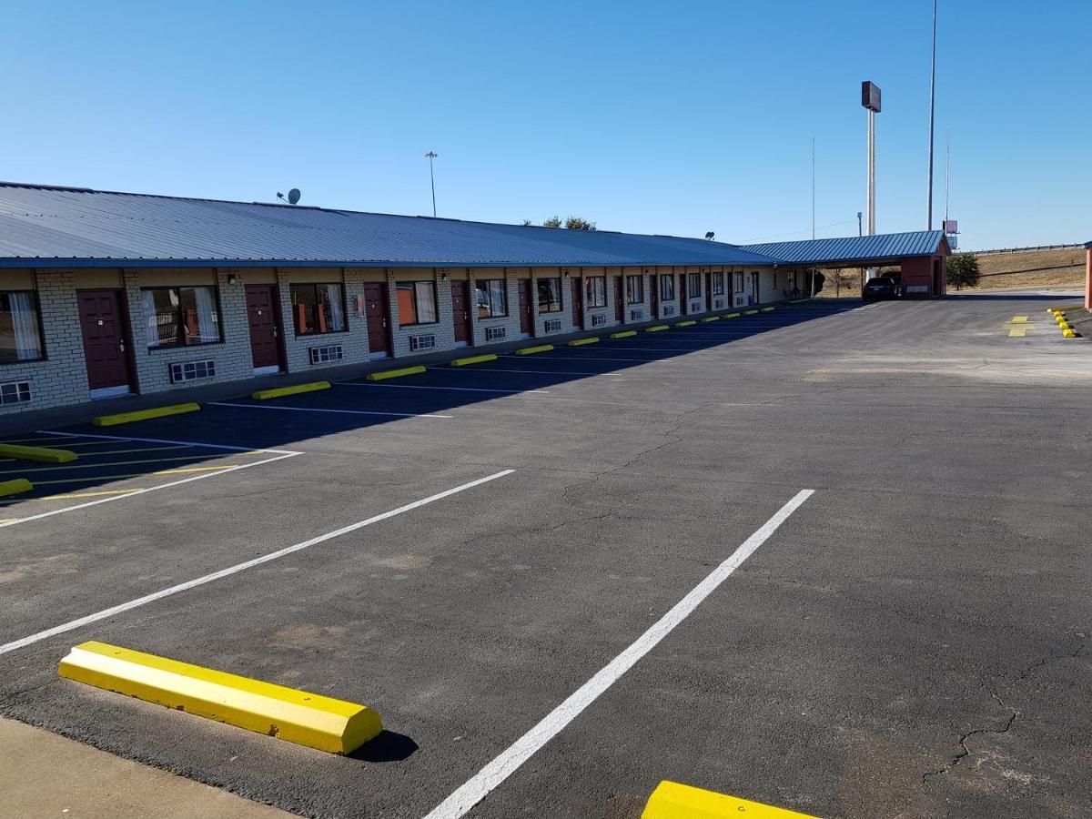 Budget Host Inn Eastland Exterior foto